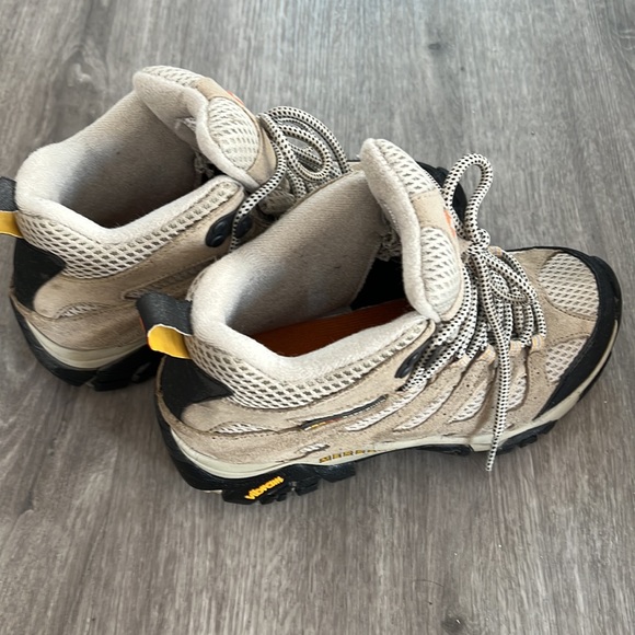 Merrell performance boots - Picture 2 of 5